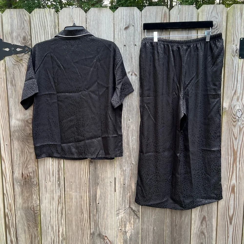 BCBGMaxazria Black Animal Jacquard Pant Alabaster Pajamas Women’s Med NWT NEW